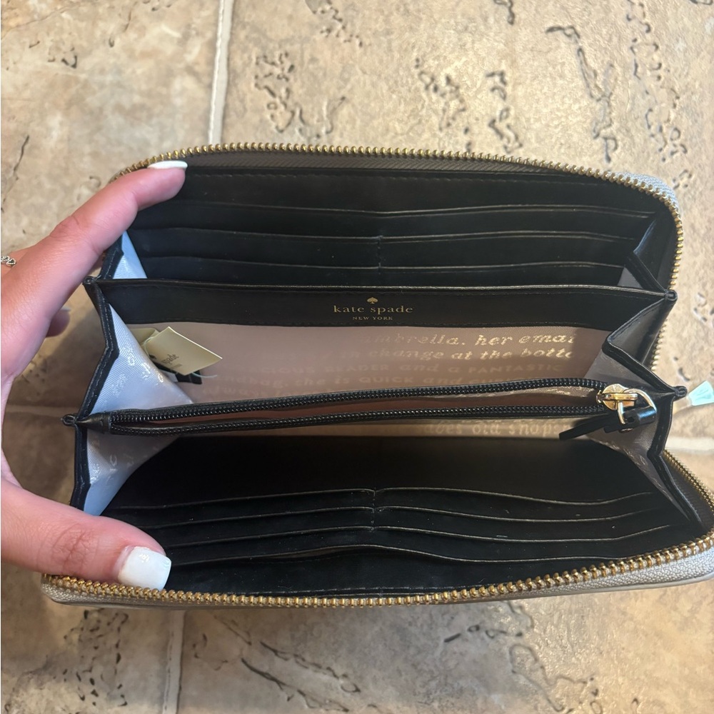 Kate Spade Wallet - Picture 3 of 3